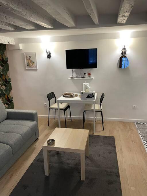 Appartement Confortable - Opera - Place De La Madeleine - Saint Martin - 4 Pers باريس المظهر الخارجي الصورة